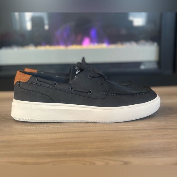 Nautica Men's Blue Boat Shoes - Picture 2 of 8